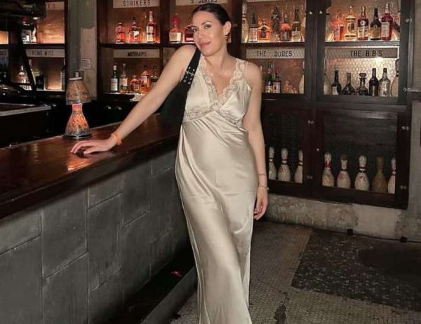 Как выбирать одежду высоким женщинам с широкими плечами: 5 советов стилиста Как выбирать одежду высоким женщинам с широкими плечами: 5 советов стилиста