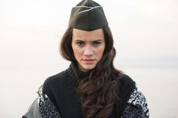 Кепка «деда» и бабушкин берет: трендовые головные уборы на весну из прошлого