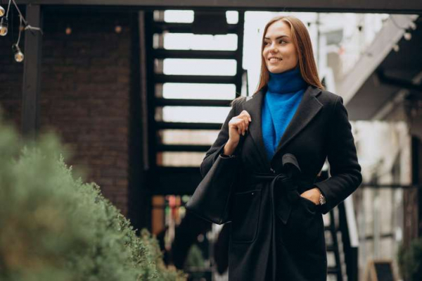 Пальто для «квадратной» фигуры: как подобрать модель, которая сделает вас изящнее