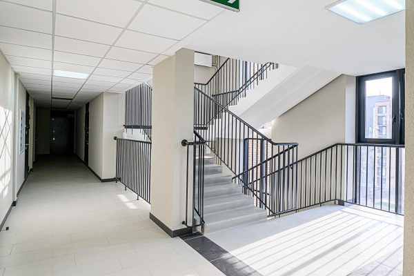 Что входит в обязанности управляющей компании в многоквартирном доме Что входит в обязанности управляющей компании в многоквартирном доме