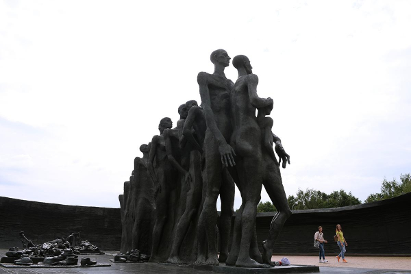 Самые известные памятники Зураба Церетели. Где находятся, как выглядят Самые известные памятники Зураба Церетели. Где находятся, как выглядят