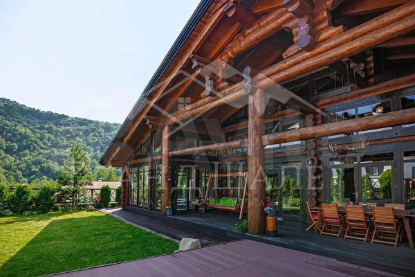 Как выглядят самые дорогие арендные дома в Сочи