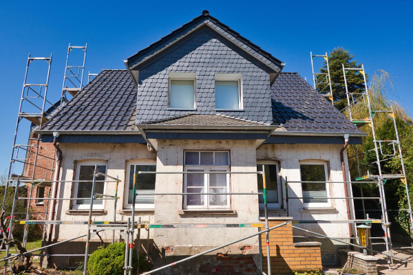 Большие, классические и необычные: какие дома сложно продать в 2025 году Большие, классические и необычные: какие дома сложно продать в 2025 году