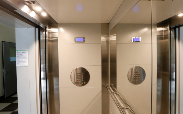 До 2030 года в России заменят более 100 тыс. лифтов До 2030 года в России заменят более 100 тыс. лифтов