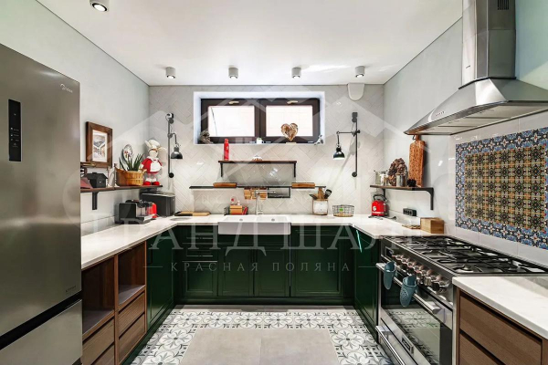 Как выглядят самые дорогие арендные дома в Сочи