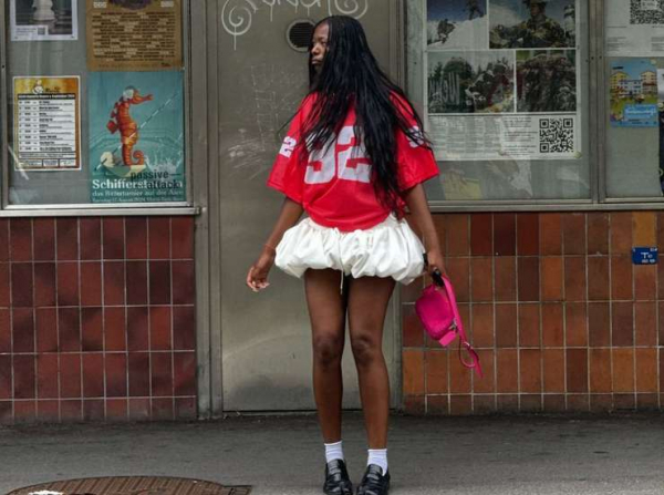 Красный-прекрасный: как вписать его в модный образ этой весной Красный-прекрасный: как вписать его в модный образ этой весной