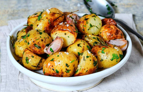 Действительно ли можно есть картошку с кожурой, и как это делать