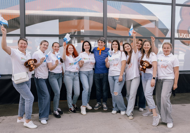 Открыт новый авиамост между Россией и Абхазией: первый рейс с туристами Библио-Глобус приземлился в Сухуме