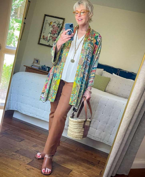 Кимоно — тренд лета 2025: как вписать его в гардероб и с чем сочетать