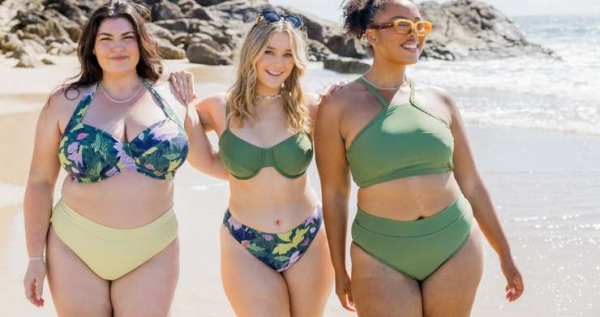 Роскошная красота: как подобрать купальник на фигуру с большой грудью