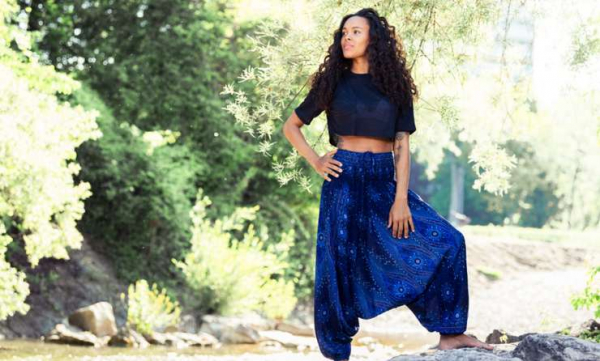 Восток — дело тонкое: как вписать в образ брюки-аладдины