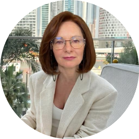 Елена Совершенова  
